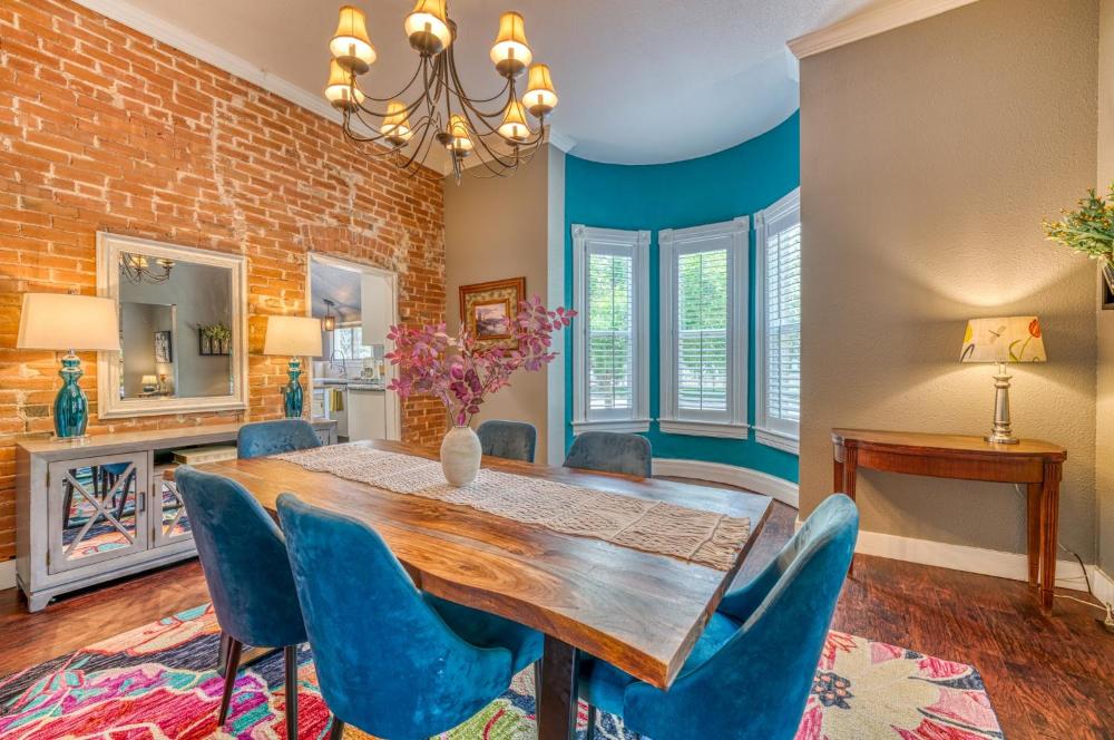 Walk to Dtwn Colorful Cañon City Home with Grill!